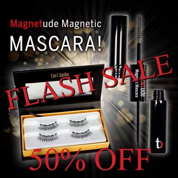 Magnetic Lashes with Mascara with two Lash sets!